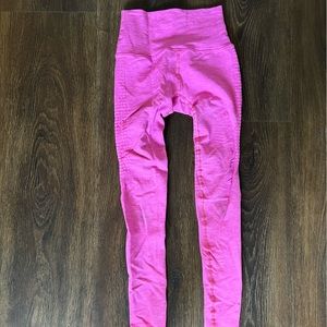 Alphalete leggings in pink size extra small
